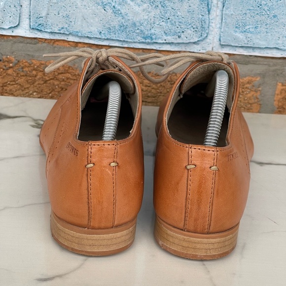 TEN POINTS VERA LACED SHOES SIZE 39/8 - Picture 3 of 9